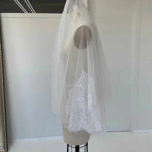 Brand new soft laces veil - Picture 6 of 7